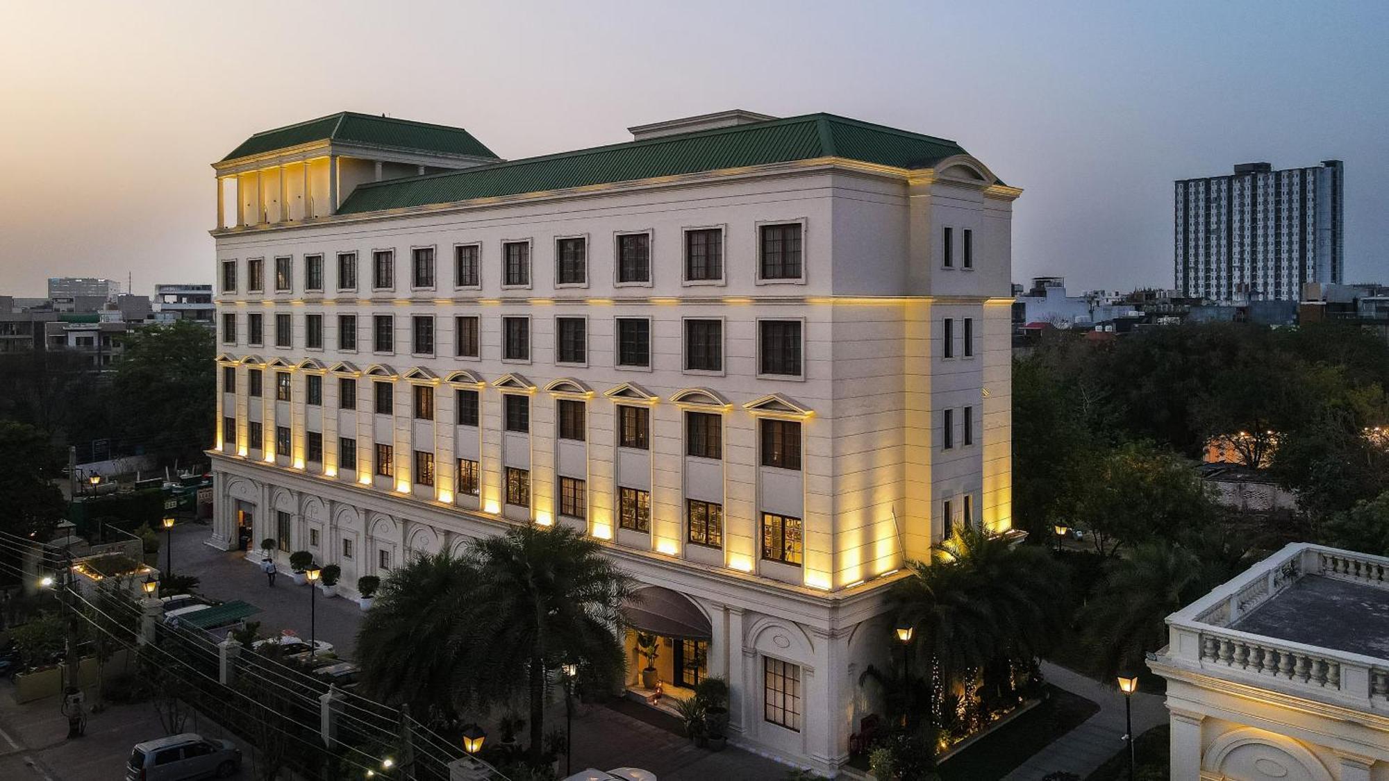 Dlf Club 3 Otel Gurgaon Dış mekan fotoğraf